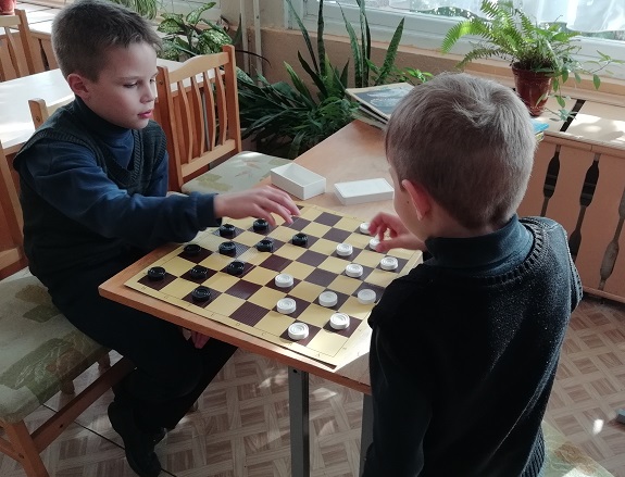 шашки